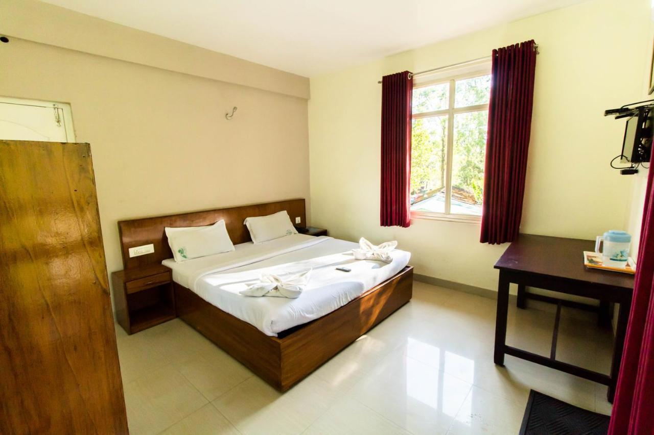 Eden Holidays Ev Мунар Екстериор снимка