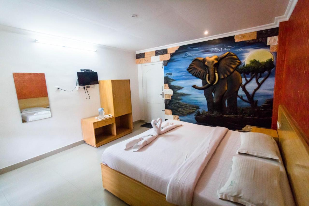 Eden Holidays Ev Мунар Екстериор снимка