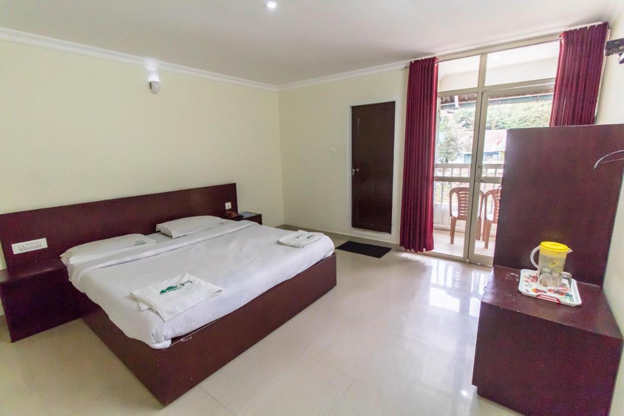 Eden Holidays Ev Мунар Екстериор снимка